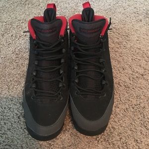 Jordan's #9 Charcoal size 6Y
