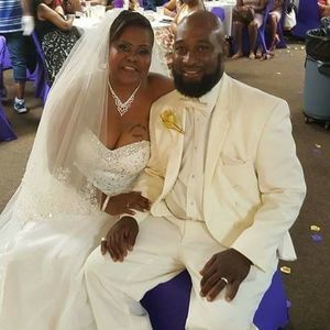 Meet your Posher, Gloria