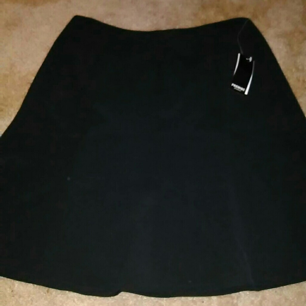 🍁Nwt premise studio skirt