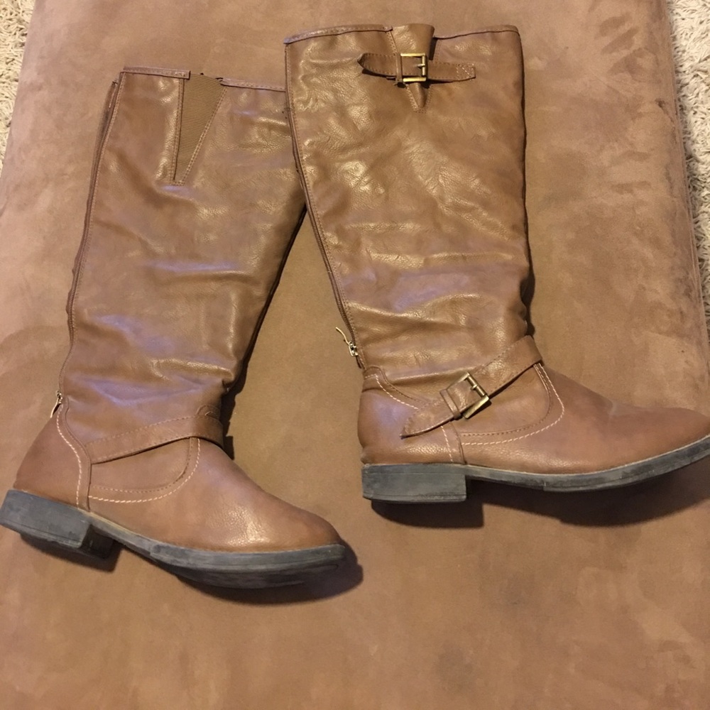 High wide Calf Boots