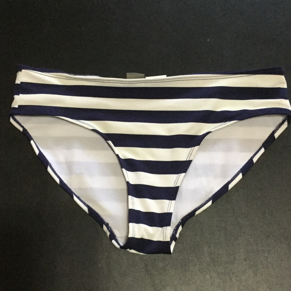 Old Navy XL Swim bottoms