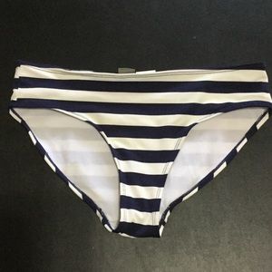 Old Navy XL Swim bottoms