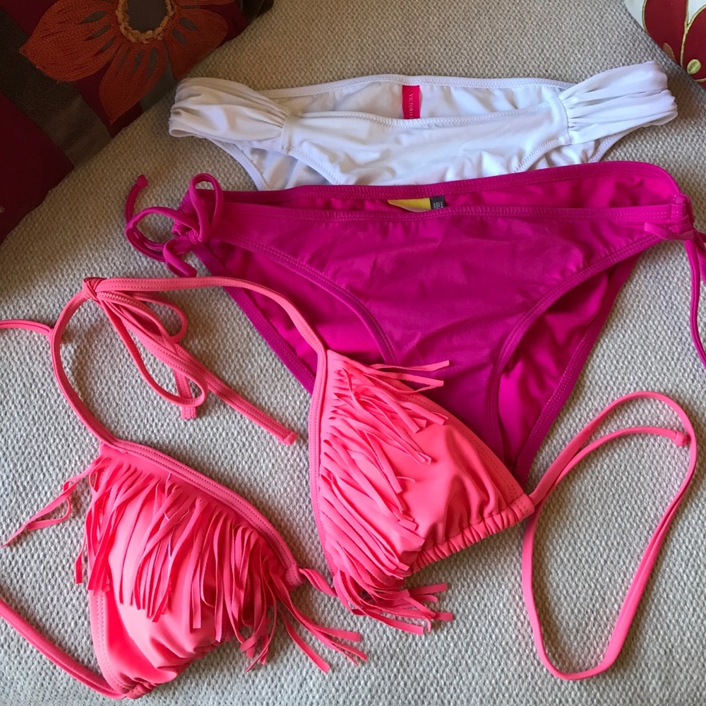 Bathing suit top and bottoms