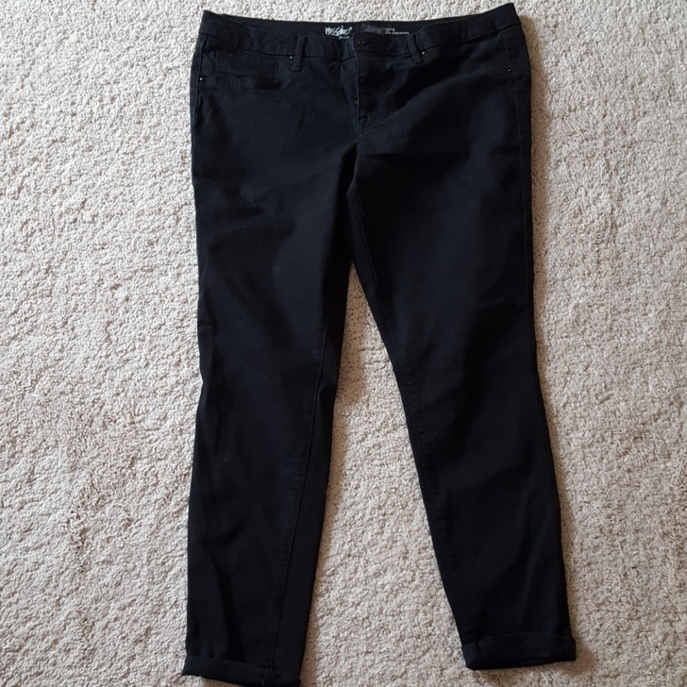 MOSSIMO Mid Rise Black Jeggings 16