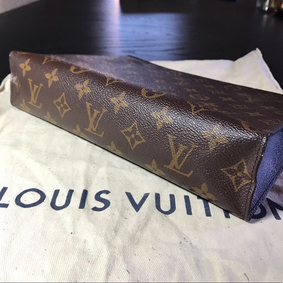 SOLD: Auth Louis Vuitton Monogram Toiletry 26 - Picture 3 of 8