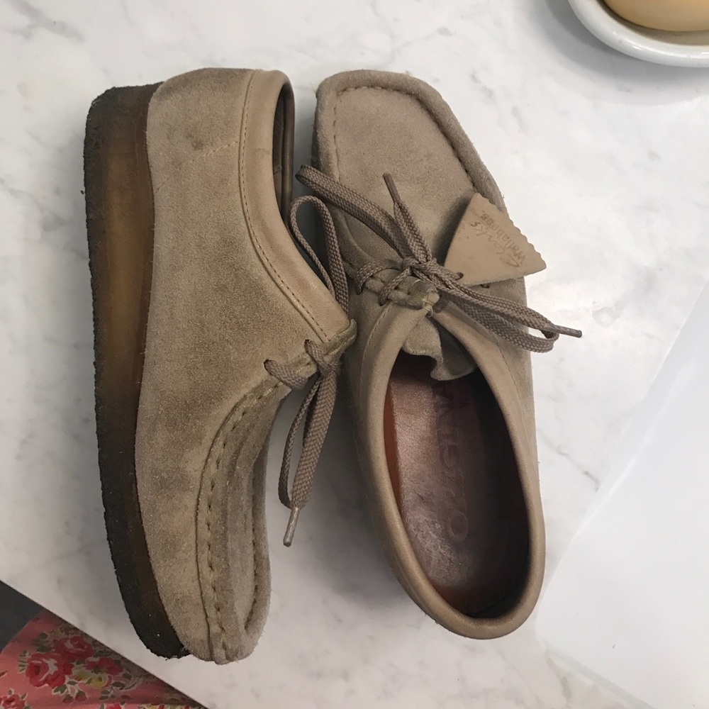 size 8 women size 6 men Clark Original Wallabee
