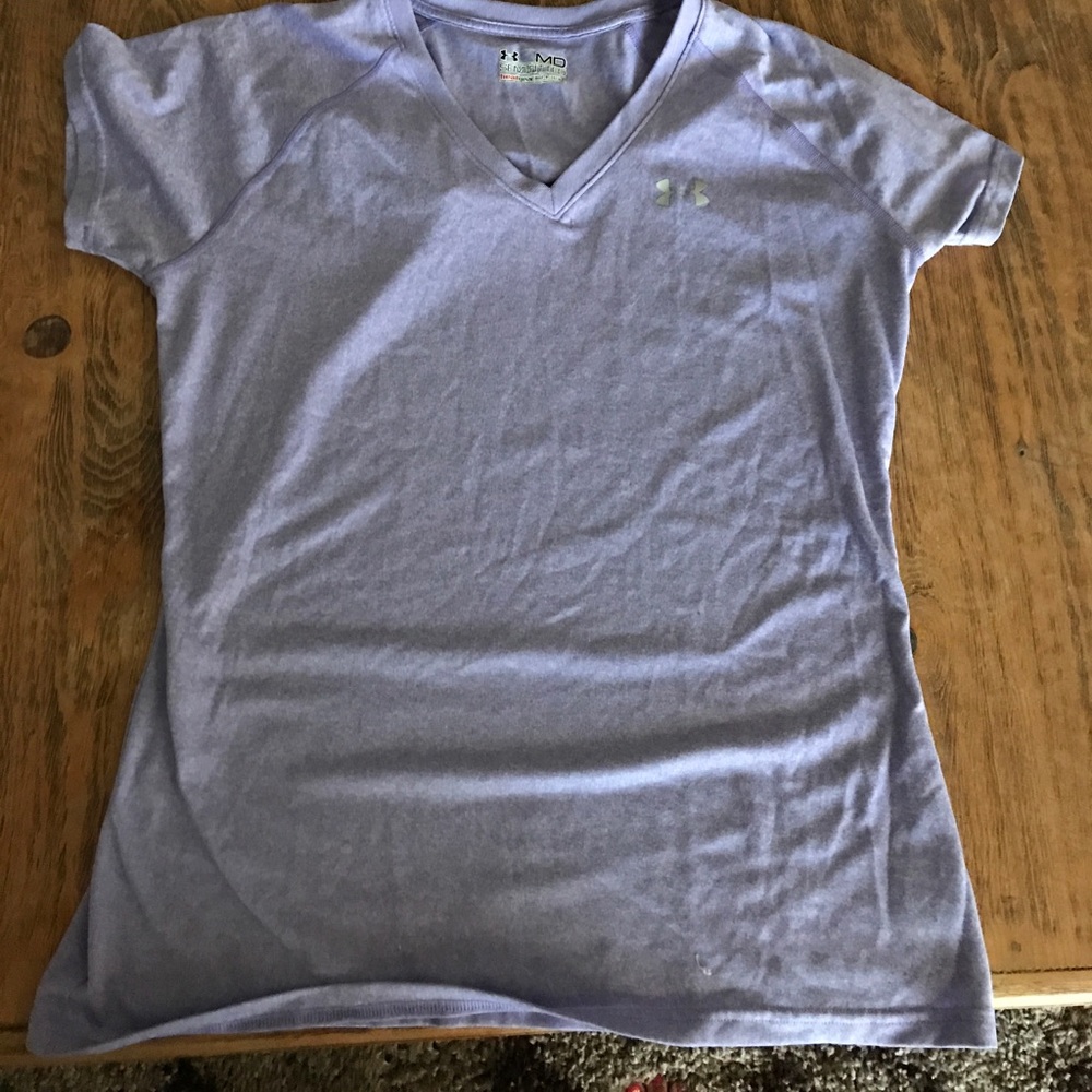 UNder armour semi fitted t shirt size M heat gear