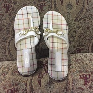 CUTE  Off White COACH Slippers