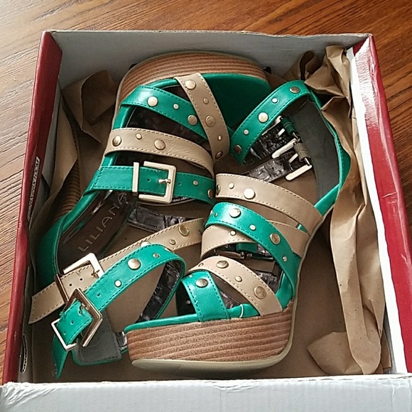 Liliana Shoes - NEW! Buckled studded strappy heels