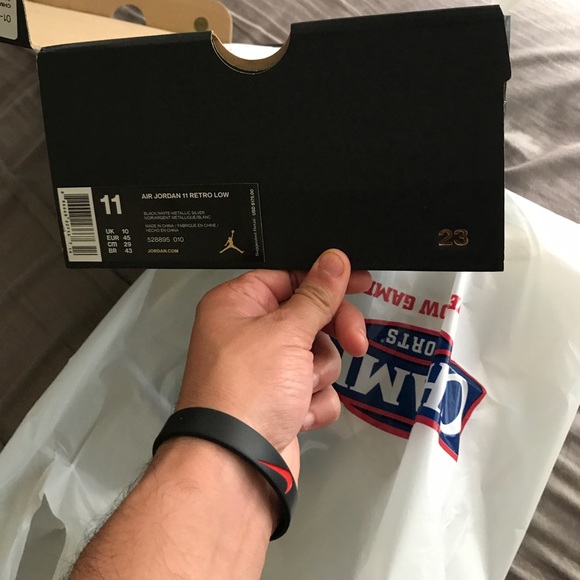 Jordan 11 barons (low) - Picture 2 of 4