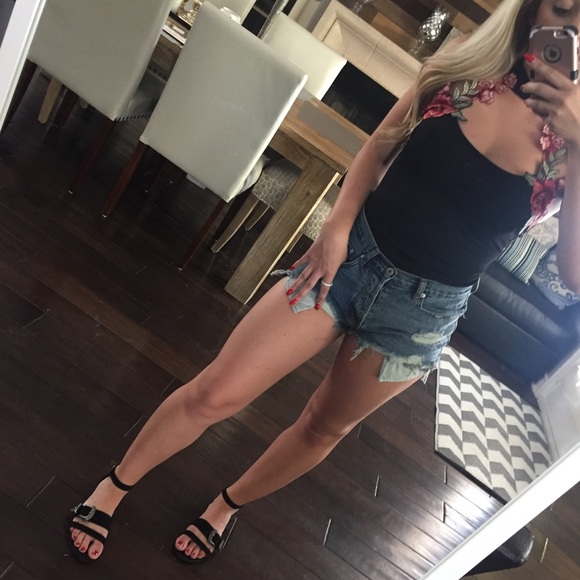 SALE✂️Black Buckle Up Sandals - Picture 5 of 5