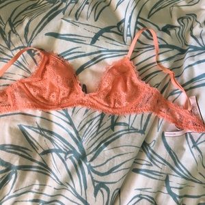NWOT Victoria's Secret bra