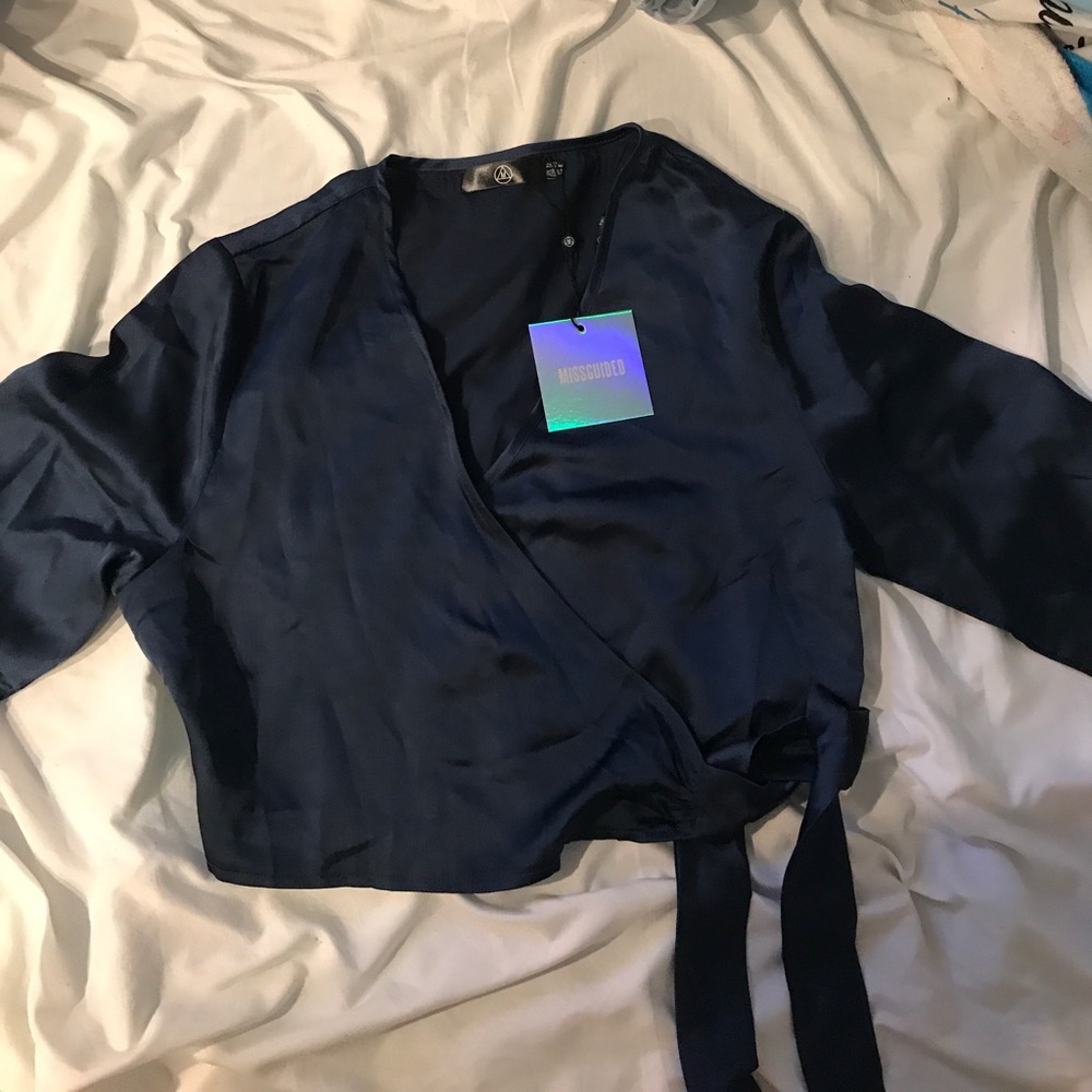 Silky cropped wrapped top! ♡