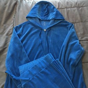 Velour sweater & pant set