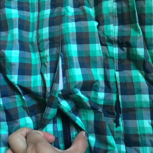 The North Face plaid hyvent rain jacket hiking - Picture 3 of 5