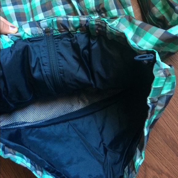 The North Face plaid hyvent rain jacket hiking - Picture 4 of 5