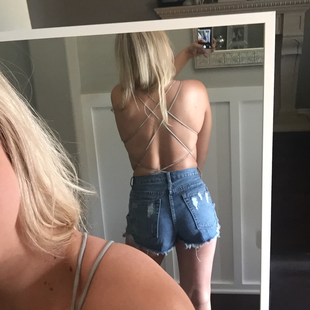 SALEāļøLAST//Daisy High Waisted Cut-Offs - Picture 5 of 7