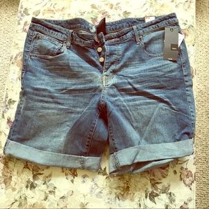 NWT Mossimo Boyfriend Denim Shorts size 16