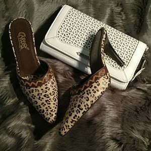 Carlos Santana leopard slides mules 6 M