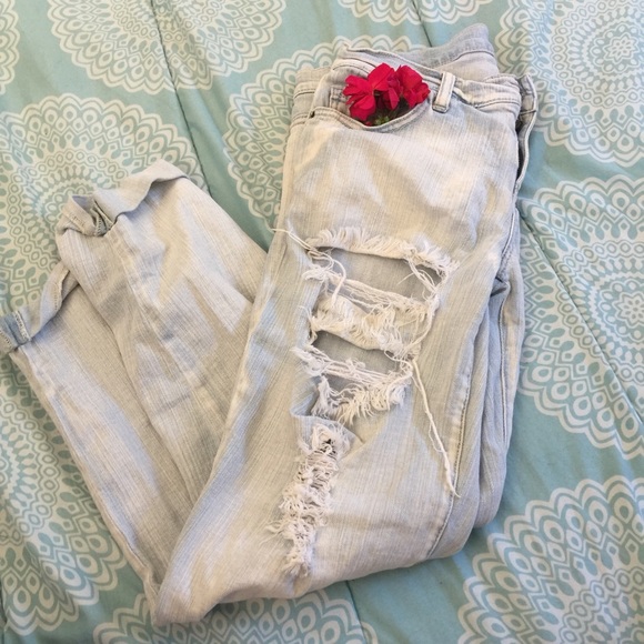 Brandy Melville Denim - Distressed Boyfriend Jeans🌞