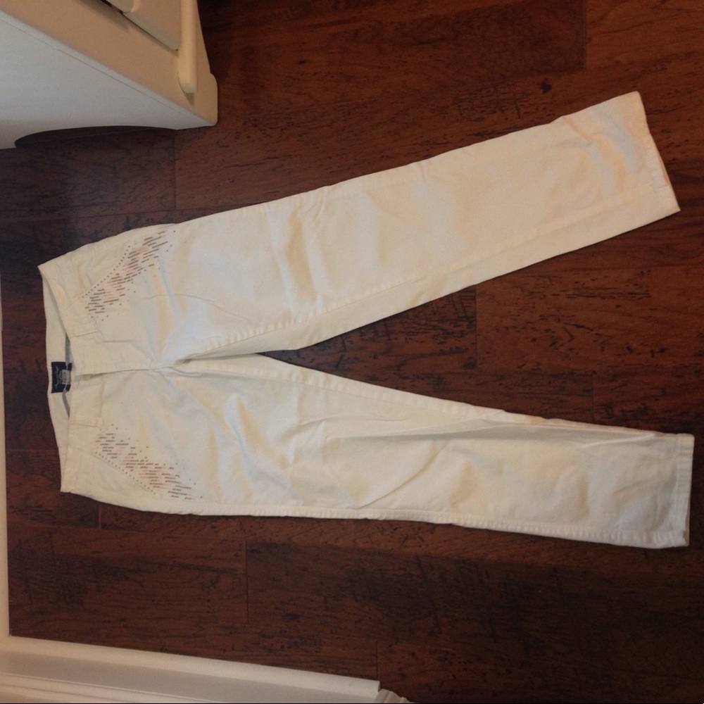 White American Eagle pants