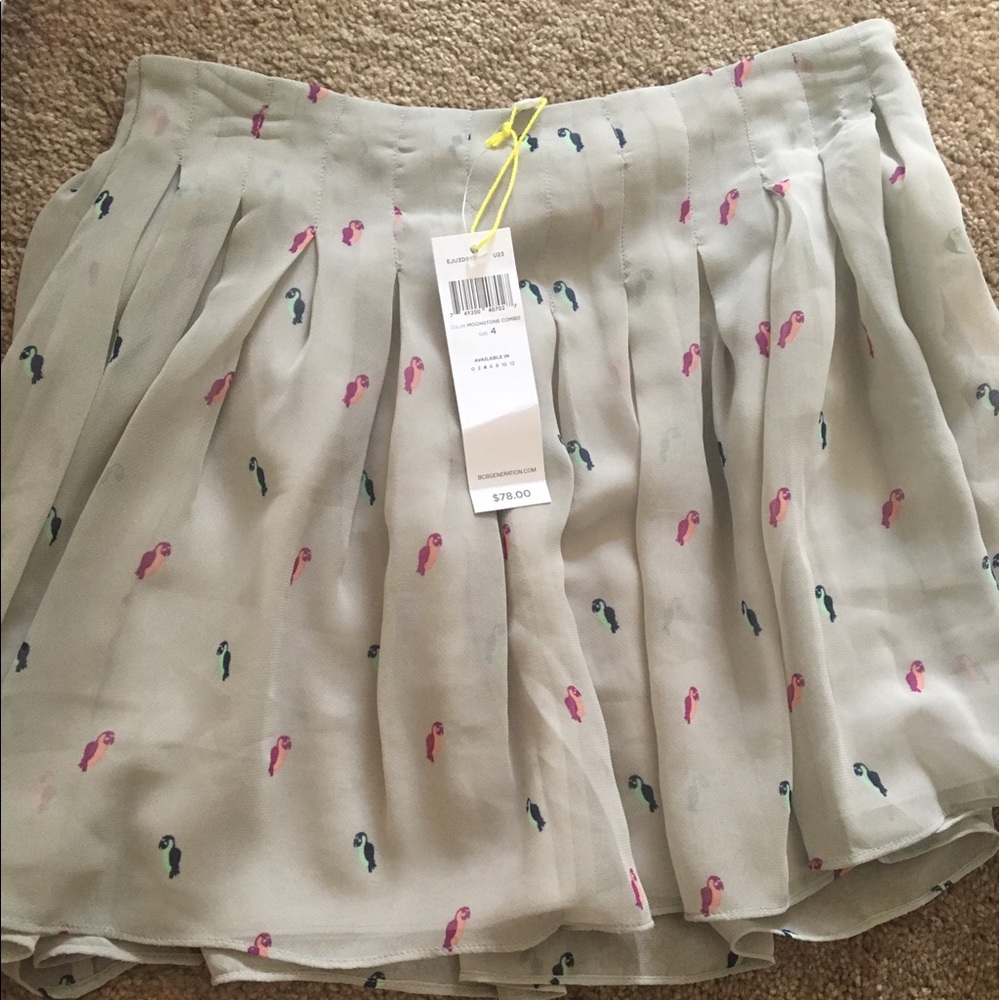 BCBG generations skirt brand new