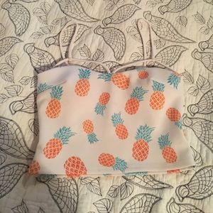 White pineapple patterned crop top