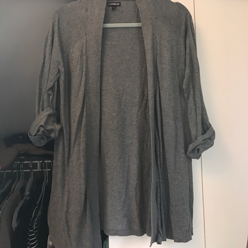 Grey 3/4 sleeve open sweater