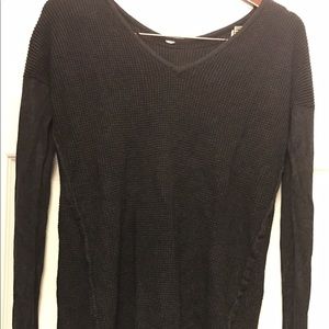 Lulu Lemon 🍋 V-Neck Long "Sweater of Life"