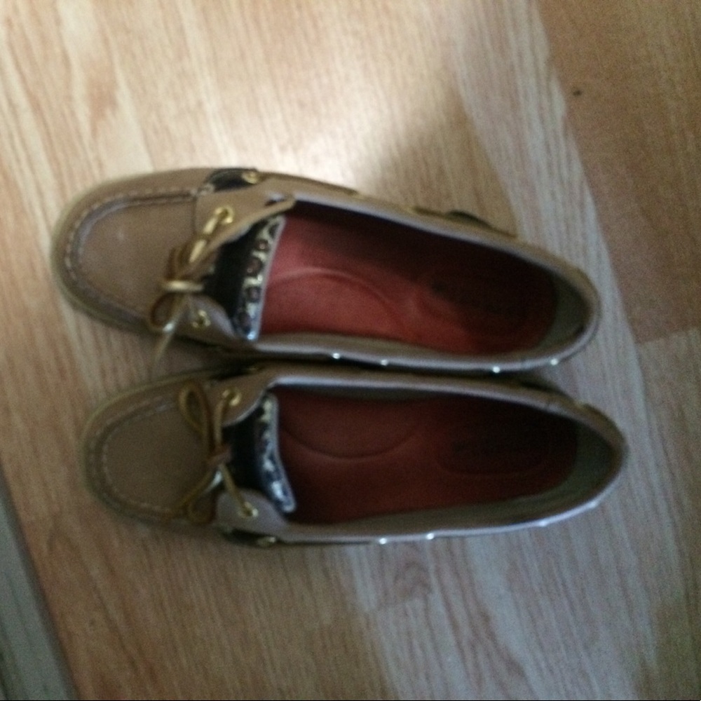 Womens sperrys
