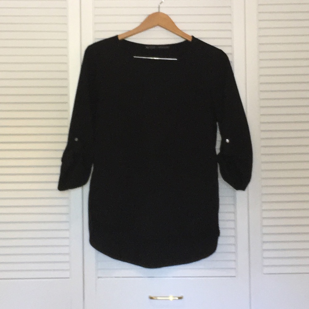 BASIC BLACK 3/4 LENGTH SLEEVE BLOUSE W ROUND NECK