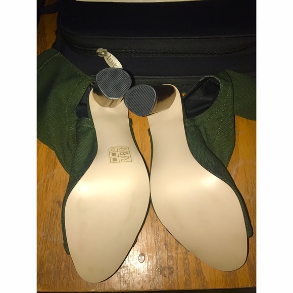 EGO Maya Cut out Peep Toe Booties/ Heels - Picture 4 of 4