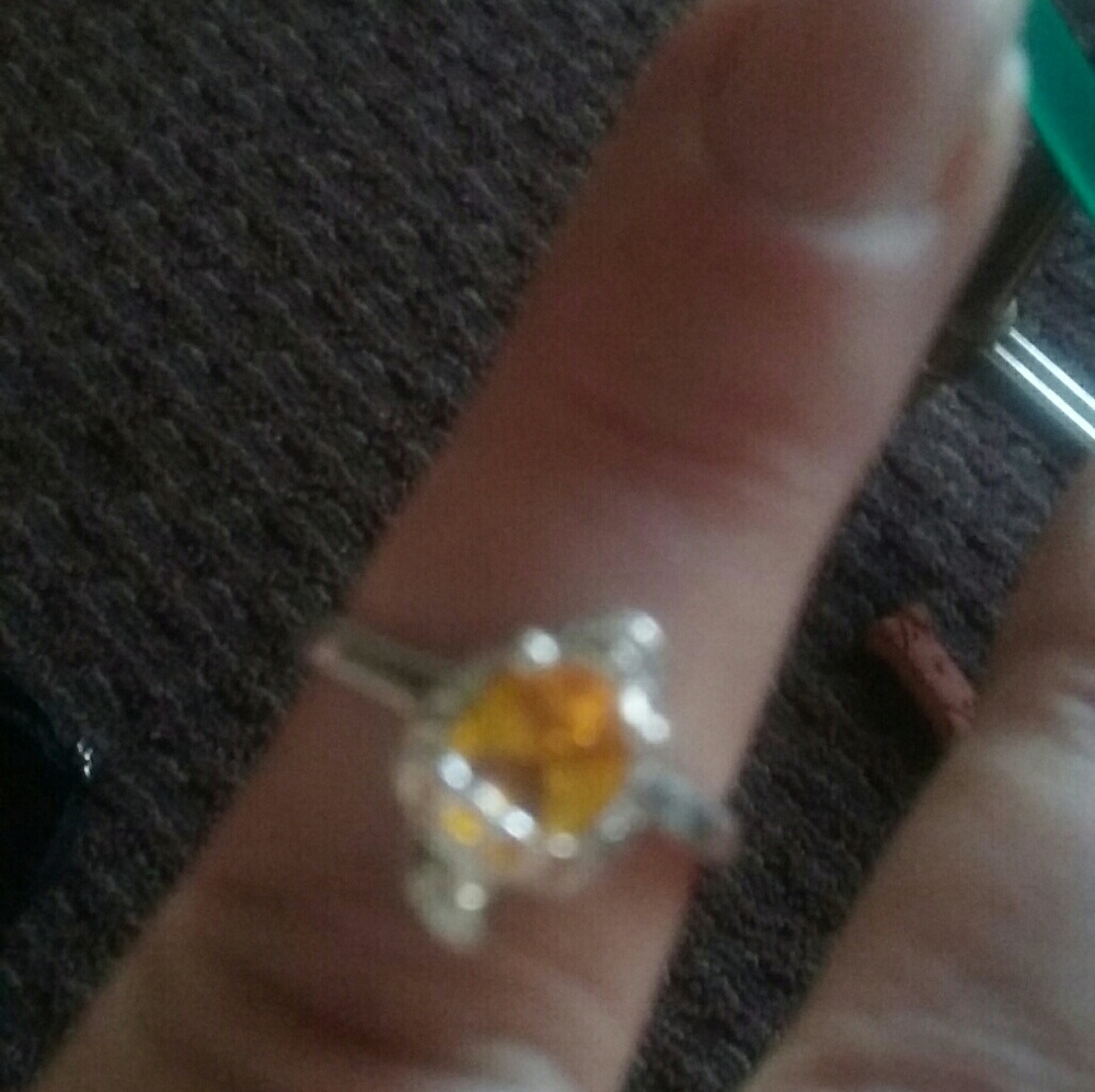 Women's ring