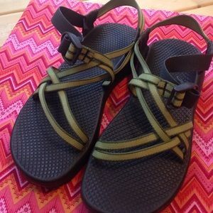 Chaco Sandals Size 9 Green Chacos Vibram