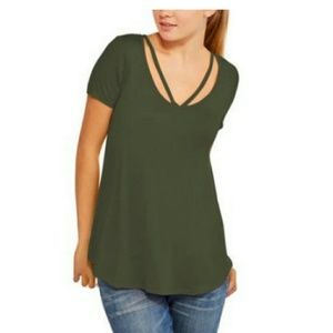 5 for $12 NEW No boundaries green vneck l