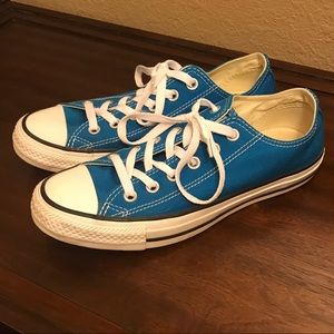 Ladies Converse, EUC men's size 6/women's size 8