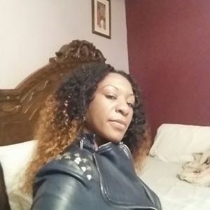 Meet your Posher, Denise