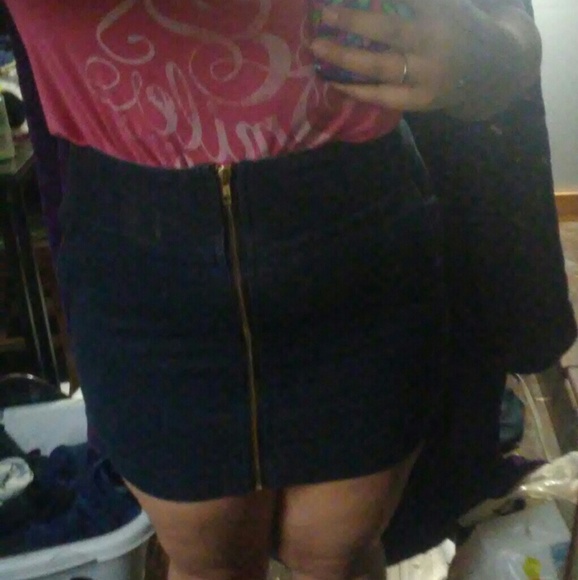 Jean tube skirt with gold zipper - Picture 2 of 5