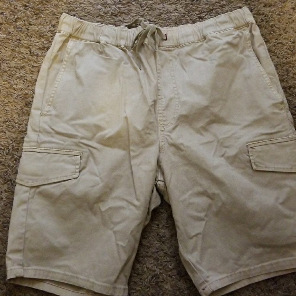 Men's size medium bullhead shorts cargo