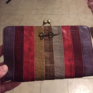 Jessica Simpson wallet