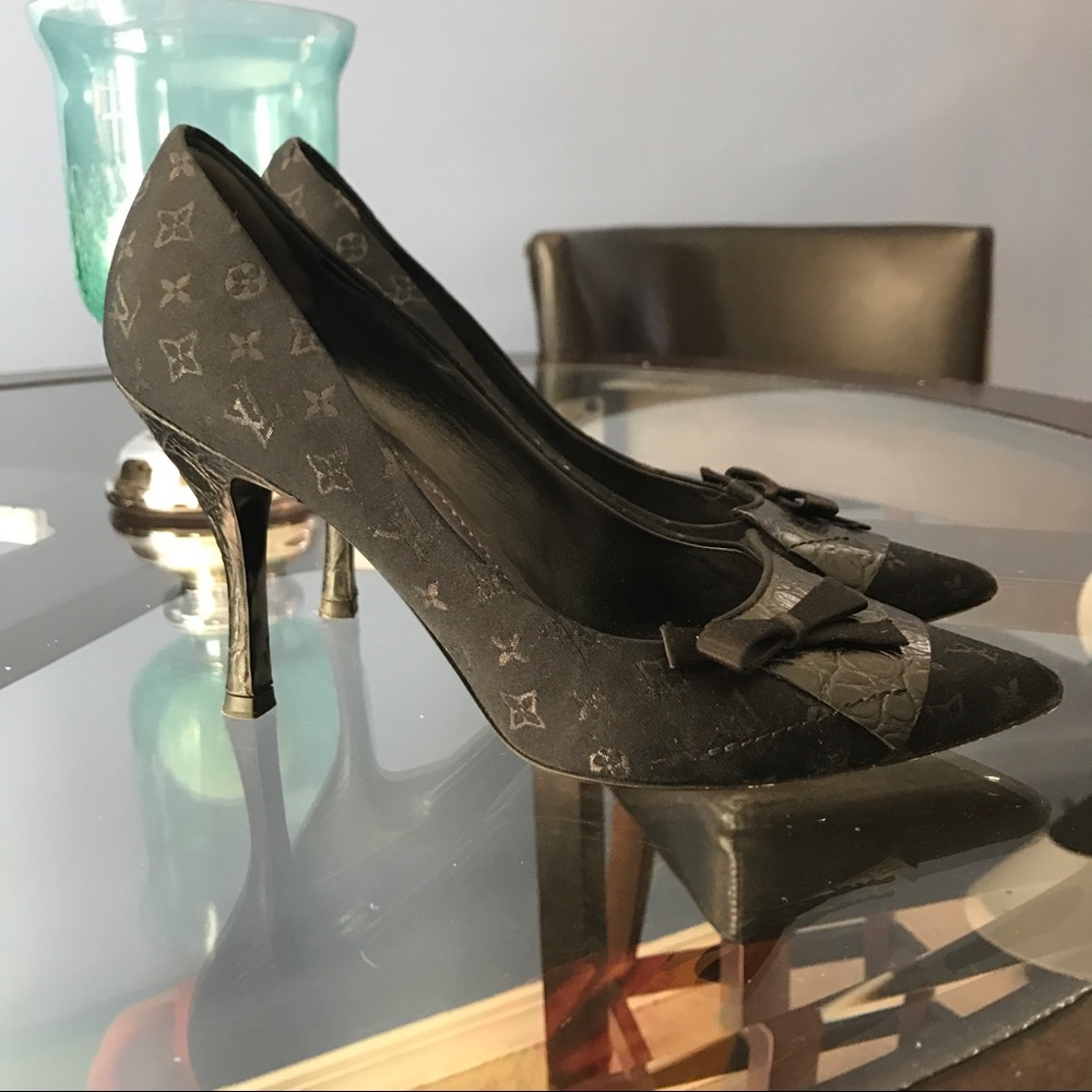 ❗️SALE❗️Louis Vuitton Heels 👠