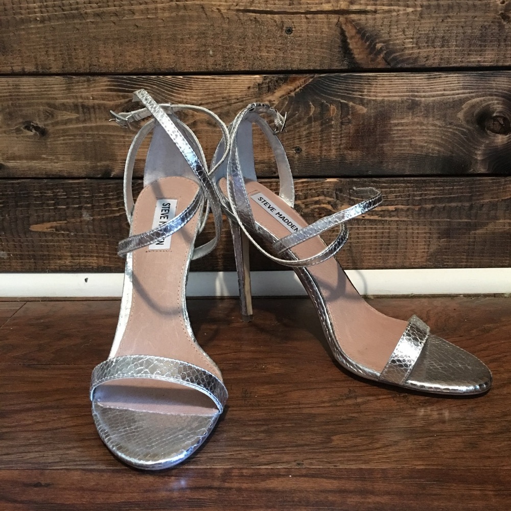 Steve Madden Isolatee Silver Snake Heels, Size 10