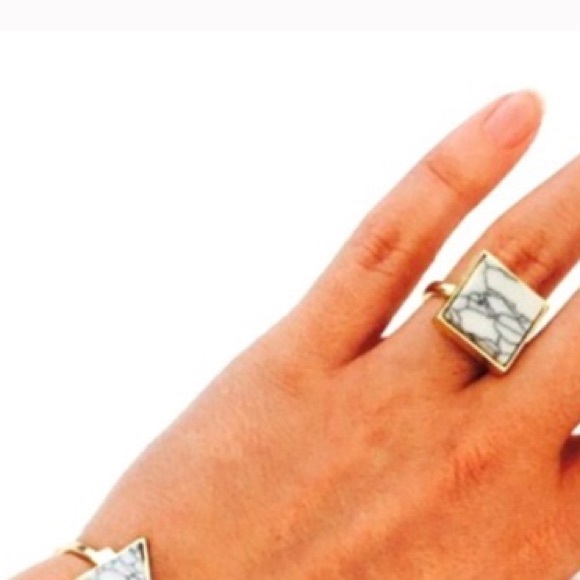 White Howlite Square Ring - Picture 2 of 3