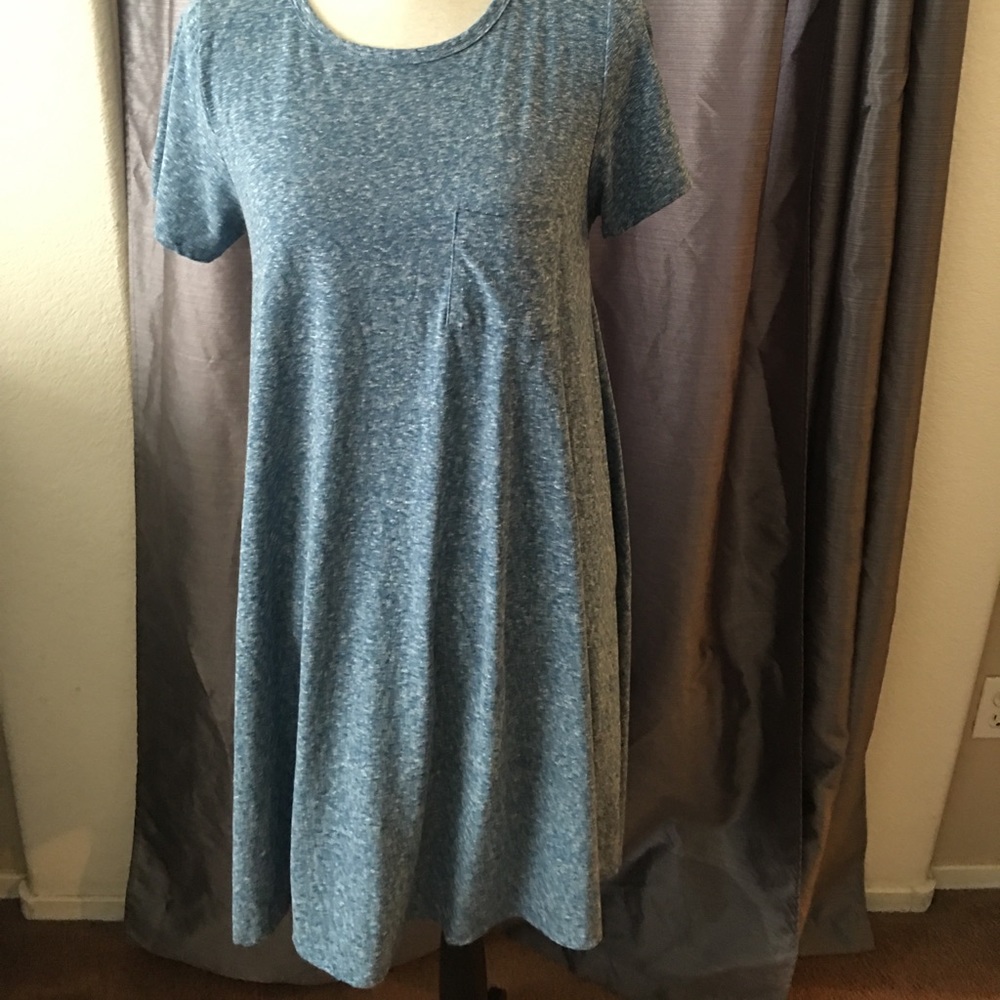 EUC Heathered blue LuLaRoe Carly - Medium.