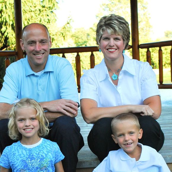 Meet your Posher, Kari - Picture 1 of 1