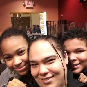 Meet your Posher, Eva