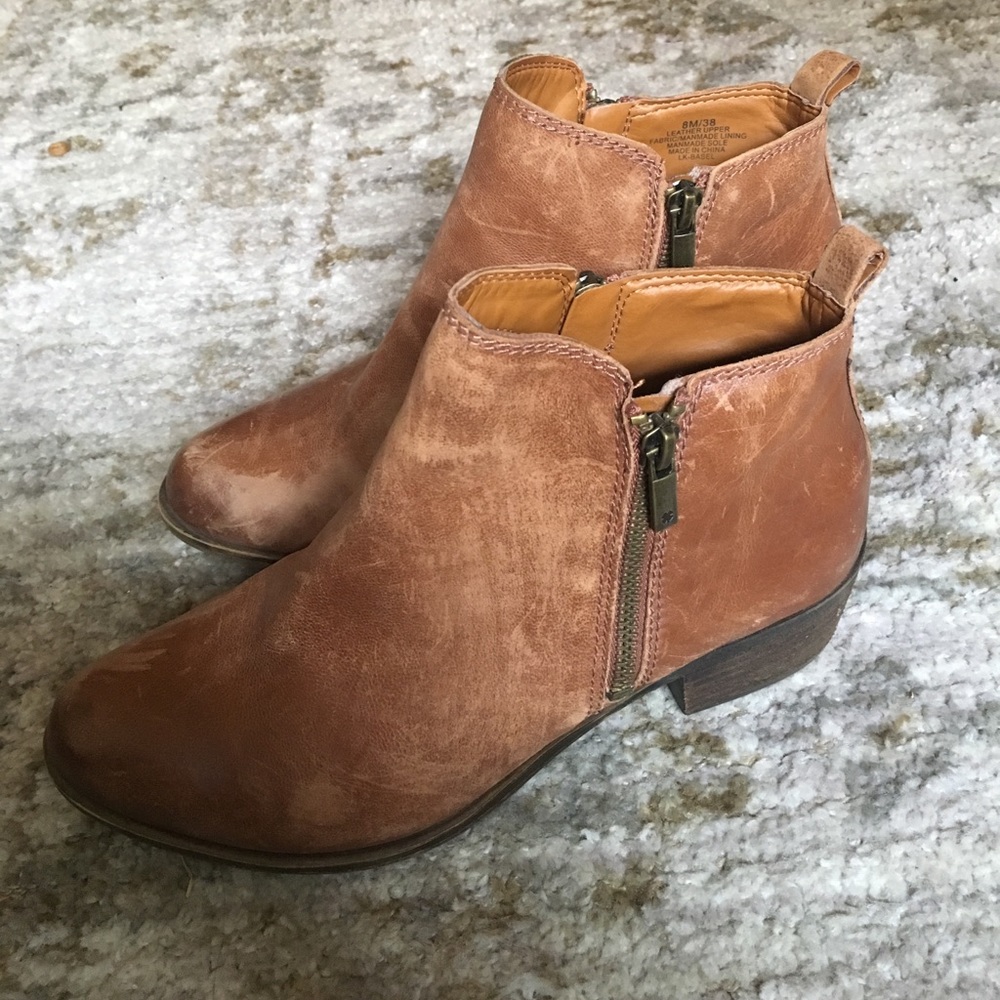 Lucky Brand Basel Bootie in Toffee size 8M/38