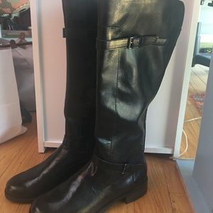 Aersosoles knee/calf boot
