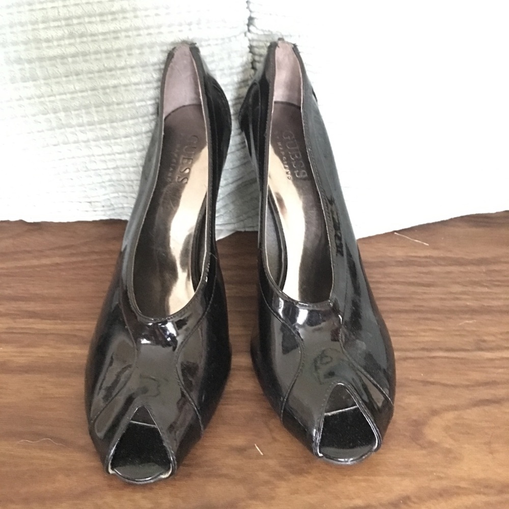 GUESS shoes size 6