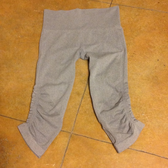 Athletic Essential (small) - Picture 1 of 3